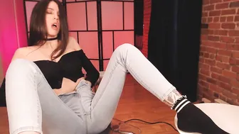 naughtykathie wonderful redhead sexy poses for the camera