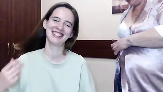 caroline_ellin gorgeous swell caresses sex lips