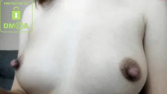 wild_kitti blissful doll chatting in fries