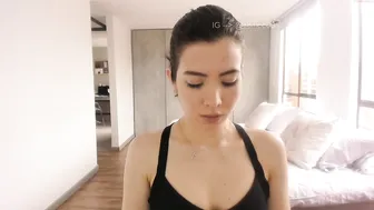 soifiee gets an orgasm from jerking