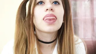 britany589 gorgeous young lady jerks both holes