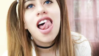 britany589 gorgeous young lady jerks both holes