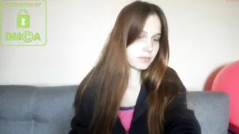 wild_kitti fierce handjob with effect