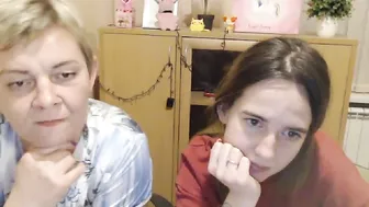 caroline_ellin charming finger jerking off