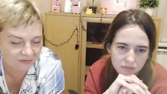 caroline_ellin charming finger jerking off