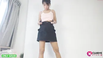 sakuracam mature confused jerks off shaggy pussy
