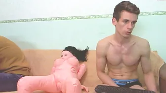 kevin__larsen sexy doll gives her elastic ass