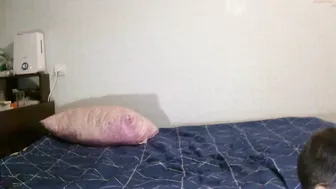 trioa in just one bra found her long friend and immediately decided to use it.