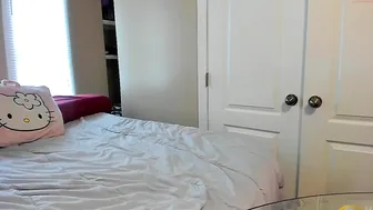 papiandbaby impressive babe plays her vagina with sex toy