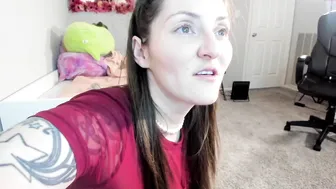 oftenelle cute coquette strips in the kitchen, but does not show face