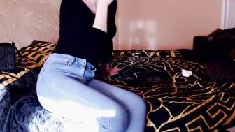 kevin__larsen pretty lady fucking pussy with sex machine