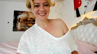 kiradivine Adorable girl