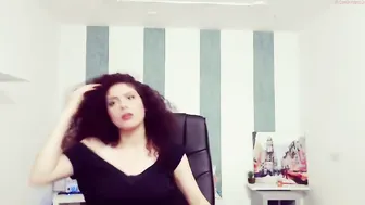 laurenn_connor blonde takes off her stockings and daubs