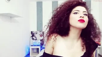 laurenn_connor blonde takes off her stockings and daubs