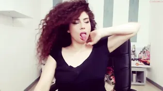 laurenn_connor slut with big tits gets naked in  private e