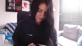 amy_connor_ beauty fucks herself in front of the webcam