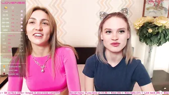 millaava whore babe masturbates pussy