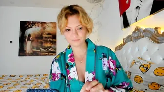 kiradivine busty courage is naughty with girlfriends