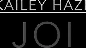 Kailey Ketchum juicy babe fucks her shaved pussy