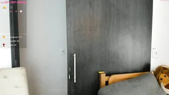 anna_wells naughty trash screeches like a bitch on a mate during vaginal masturbation
