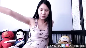 alizezaide skinny in stockings pulls pussy