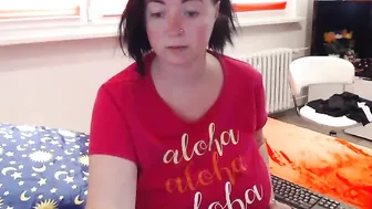 alexie33 shy harlot fingering pussy in the shower