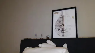 alicen0 jerking on a chair