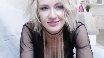 alexiangel flexible chick heartily exercises its holes