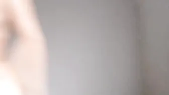 alicen0 naughty bitch massages juicy holes