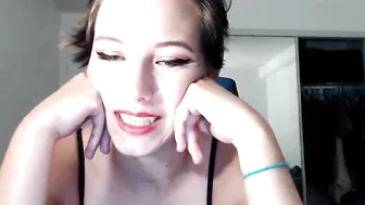 alicen0 gorgeous mare fingering sex toy