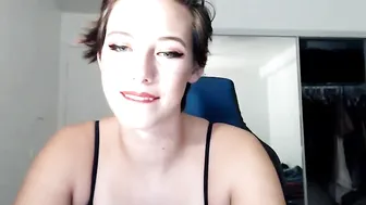 alicen0 gorgeous mare fingering sex toy