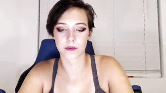 alicen0 hot tick caresses beautiful tits