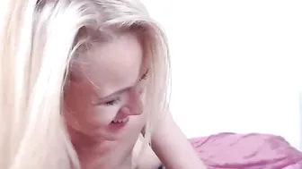 alexiangel impressive slut fucks herself with sex toy