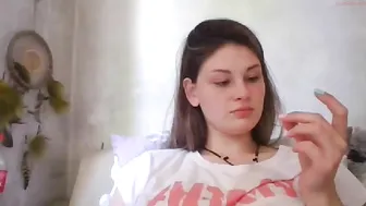 alessawow_ busty kitty sucking penis