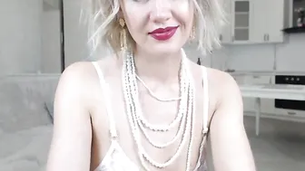 alexiangel shy mare gently jerks her pussy