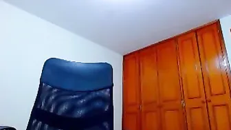 aboutsattine cute female fucking herself with phallus