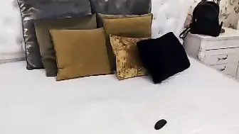 blakkittyxx elite woman pulls a cap