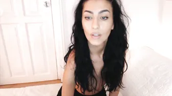 4candychris juicy breasts and smooth pussy