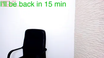 deea_hot99 slut fingers her pussy