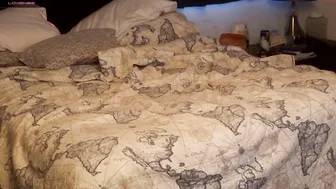 bigthingss cute slut fucks himself in the ass