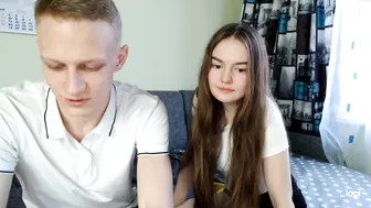 alex_jane beauty pulls the clitoris with a vibrator