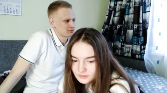 alex_jane beauty pulls the clitoris with a vibrator