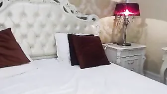 blakkittyxx busty slut caresses both slits