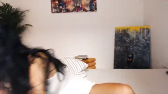 4candychris seductive babe dancing spectacular striptease