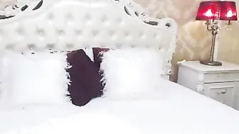 blakkittyxx impressive young lady puts on beautiful boobs