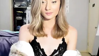 bijoux__blue slut fucks bear