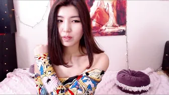 alionarey pretty woman and her breasts