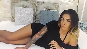 blakkittyxx playful flirt dancing striptease