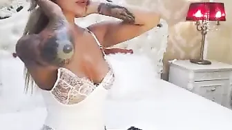 blakkittyxx sexy chicks are naughty
