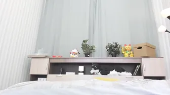 dianaholiday adorable  cam girl  pulls clit